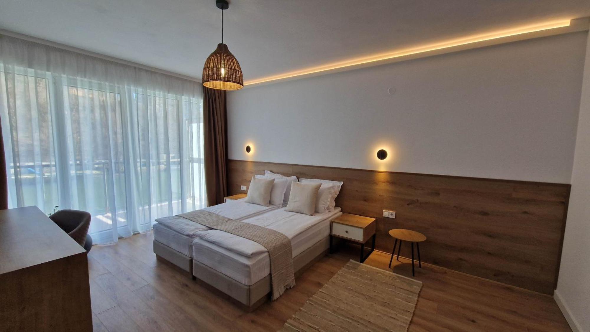 Waterside Spa Hotel أوجنيانوفو المظهر الخارجي الصورة